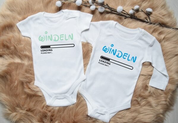 Baby Body Witzig. Baby Body Windeln Loading. Baby Body Diaper Loading. Baby Bodysuit Witzig. Baby Bodysuit. Baby Kleidung. – Bild 3