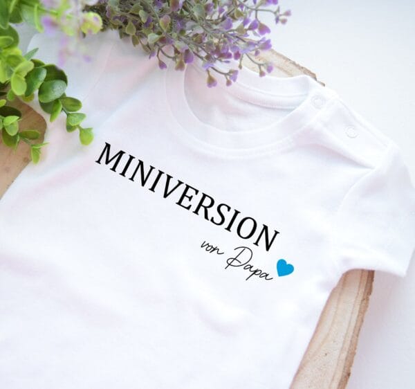 Baby Body MINIVERSION von Papa BabyBody Bodysuit Papa Geschenk Baby 2025 Vatertag Geschenkidee Mini Version Papa Baby Body Geburtgeschenk – Bild 3