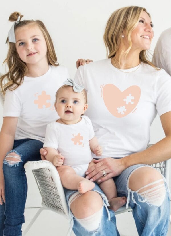 Familien Puzzle Partnerlook Shirts und Baby Bodysuit. Fehlendes Stück Familien Passendes Set. Muttertag Geschenk. Puzzle Familienoutfit. – Bild 2