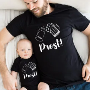 Prost Familienfest: Passende Oktoberfest-inspirierte Outfits für Eltern und Kinder.Papa Baby T-Shirt Set.Familien Outfit. Familienkleidung.