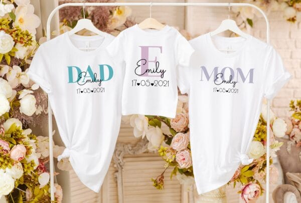 Freude im Bündel: Personalisierte Familien-Matching-Outfits.Mommy and Me Set. Mama und Baby Passendes Set. Familienoutfit. Papa und Ich Set.