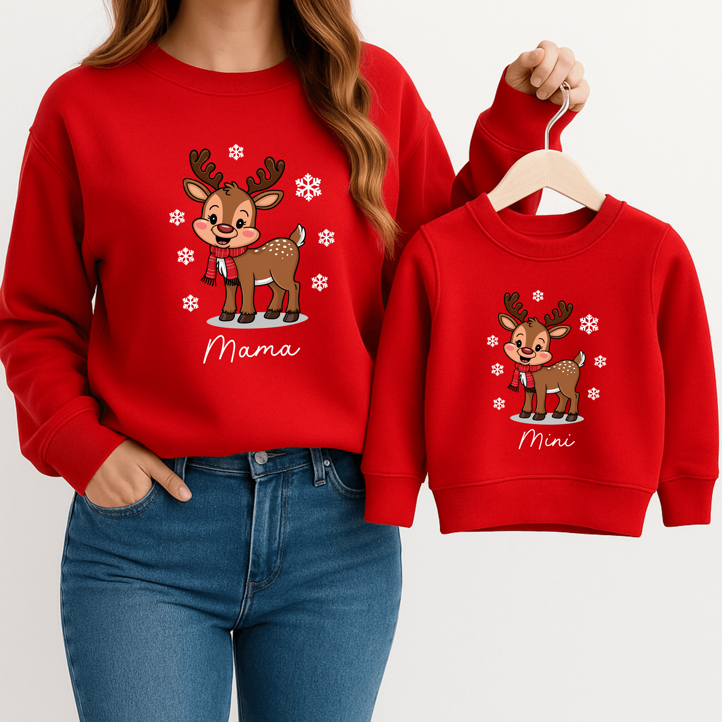 Familien Weihnachts Sweatshirt Rot mit Rentier – personalisiert mit Namen: Mama, Papa, Wunschname – Matching Family Xmas Pulli, Geschenk Set – Bild 9