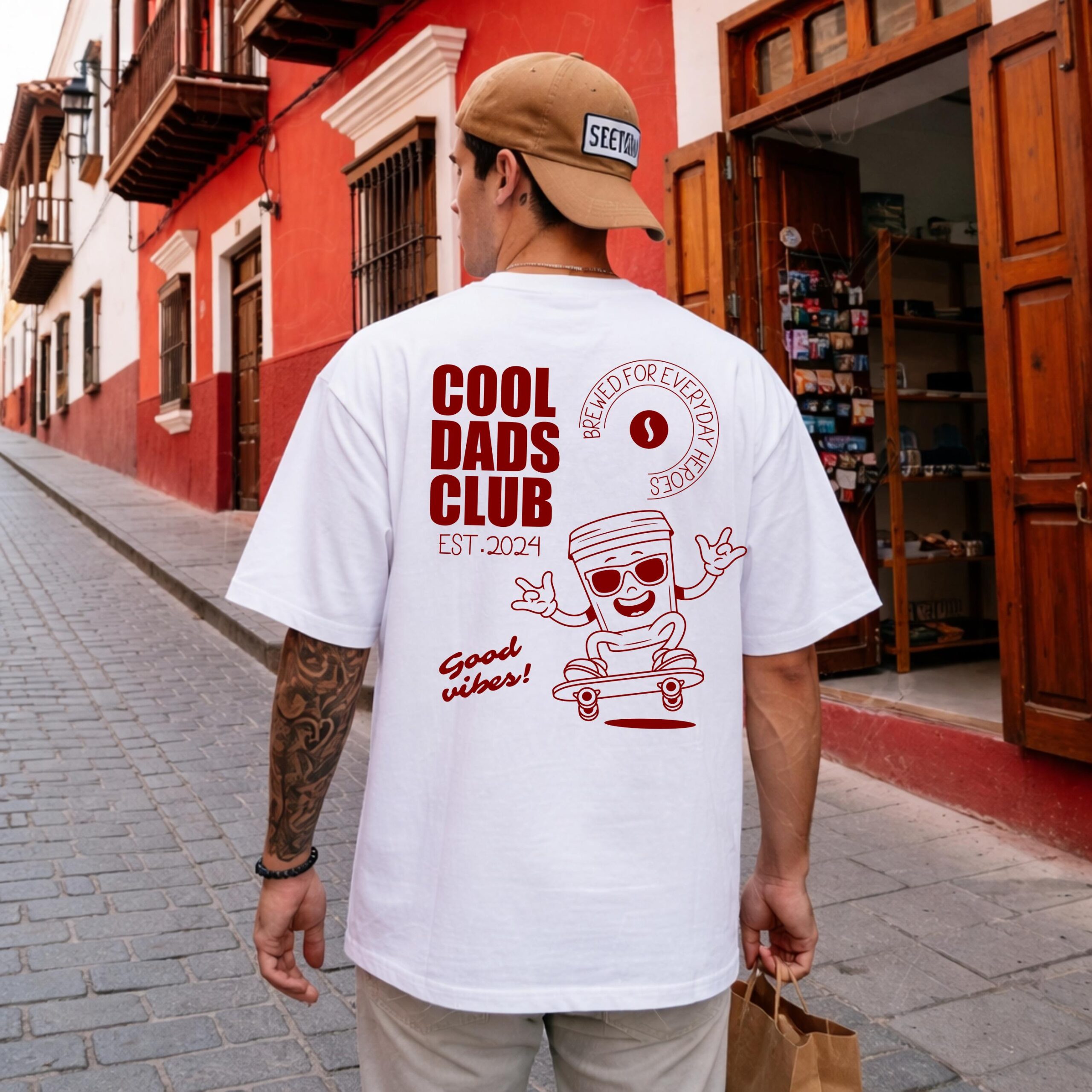 Cool Dads Club T-Shirt für Papa, personalisiert mit Kinder Geburtstagen, Herren Oversize Shirt, Vatertagsgeschenk.Papa Geburtstaggeschenke.